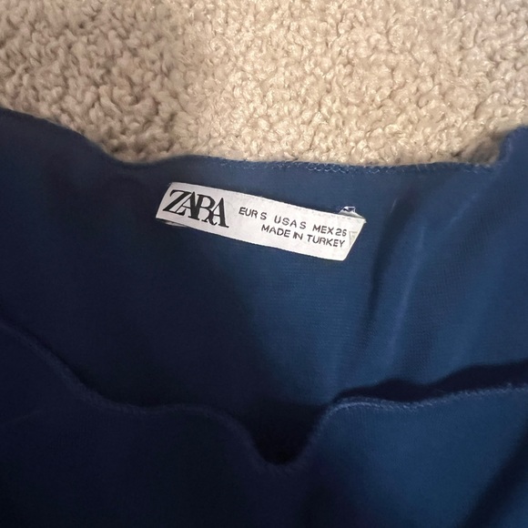 Zara Sheer Longsleeve - Picture 2 of 2